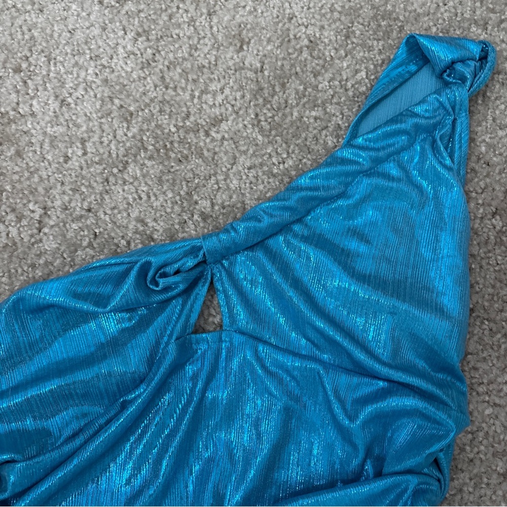 Teal Ribbed Crop Top - Picture 2 of 4